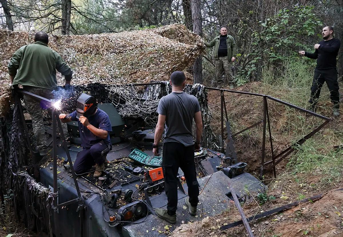 Ukraine Launches Drone Attacks on Moscow for Second Consecutive Night