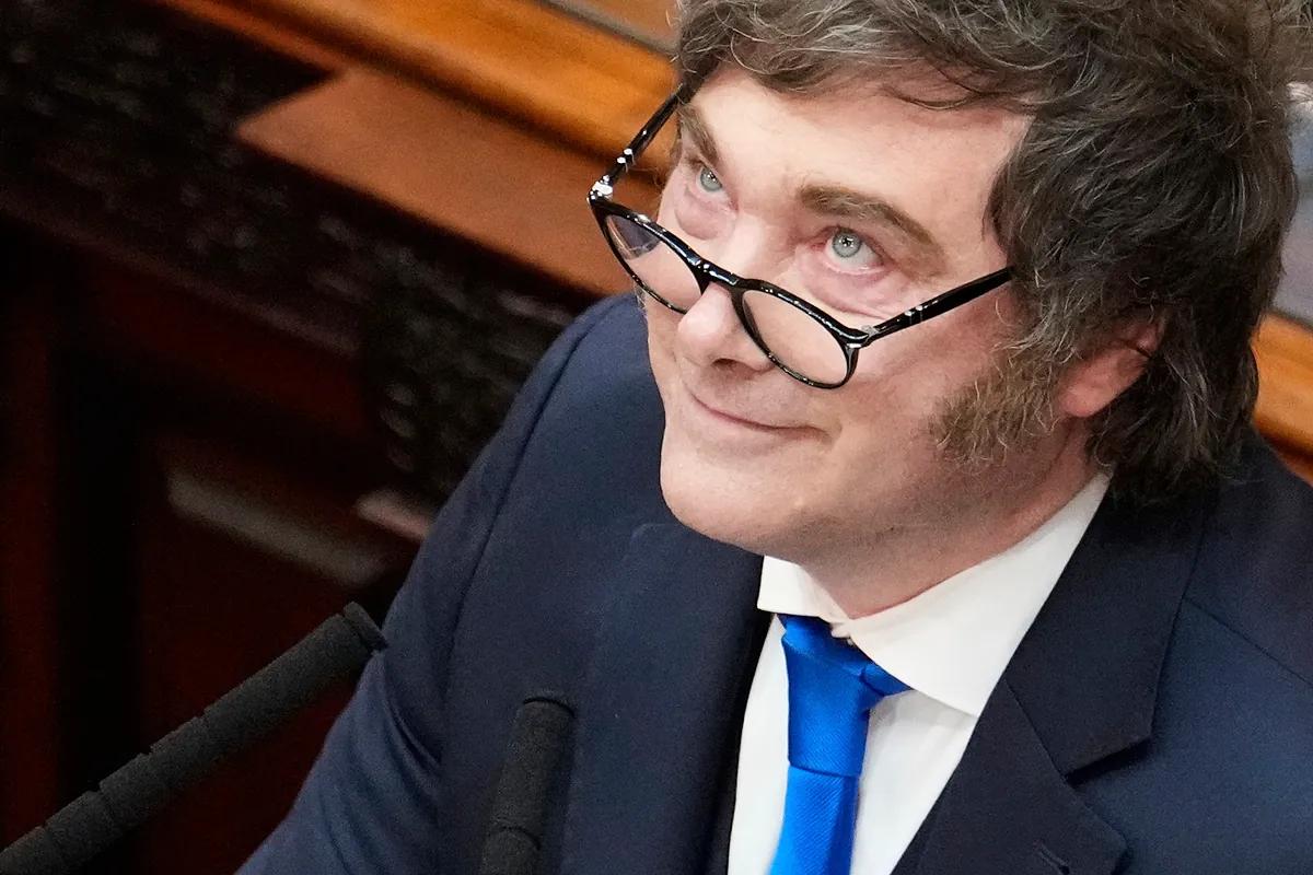 Milei enters a period of decline: his poll numbers fall and Kirchner and Bullrich surpass him.