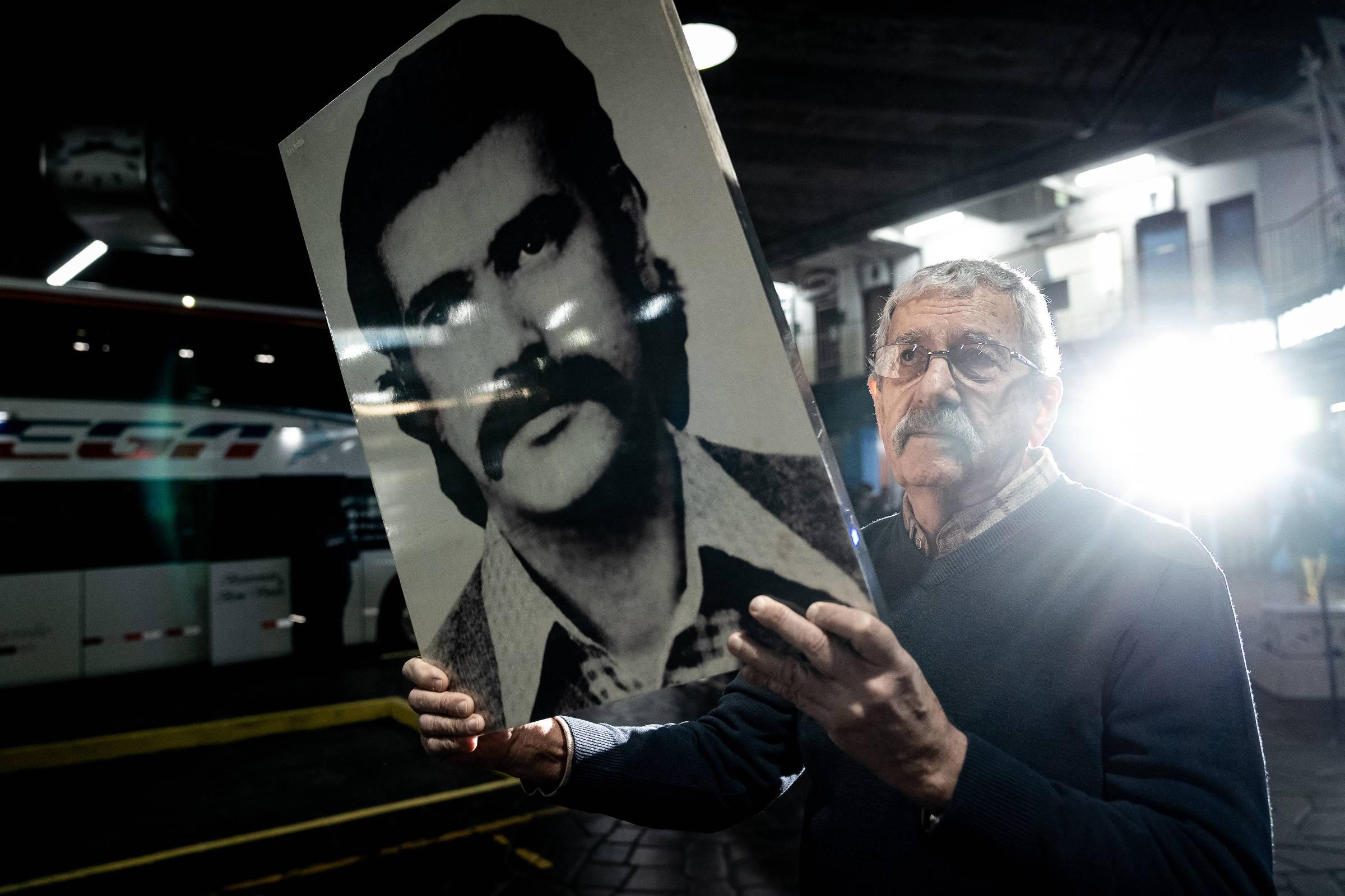 Image from Folha de S.Paulo