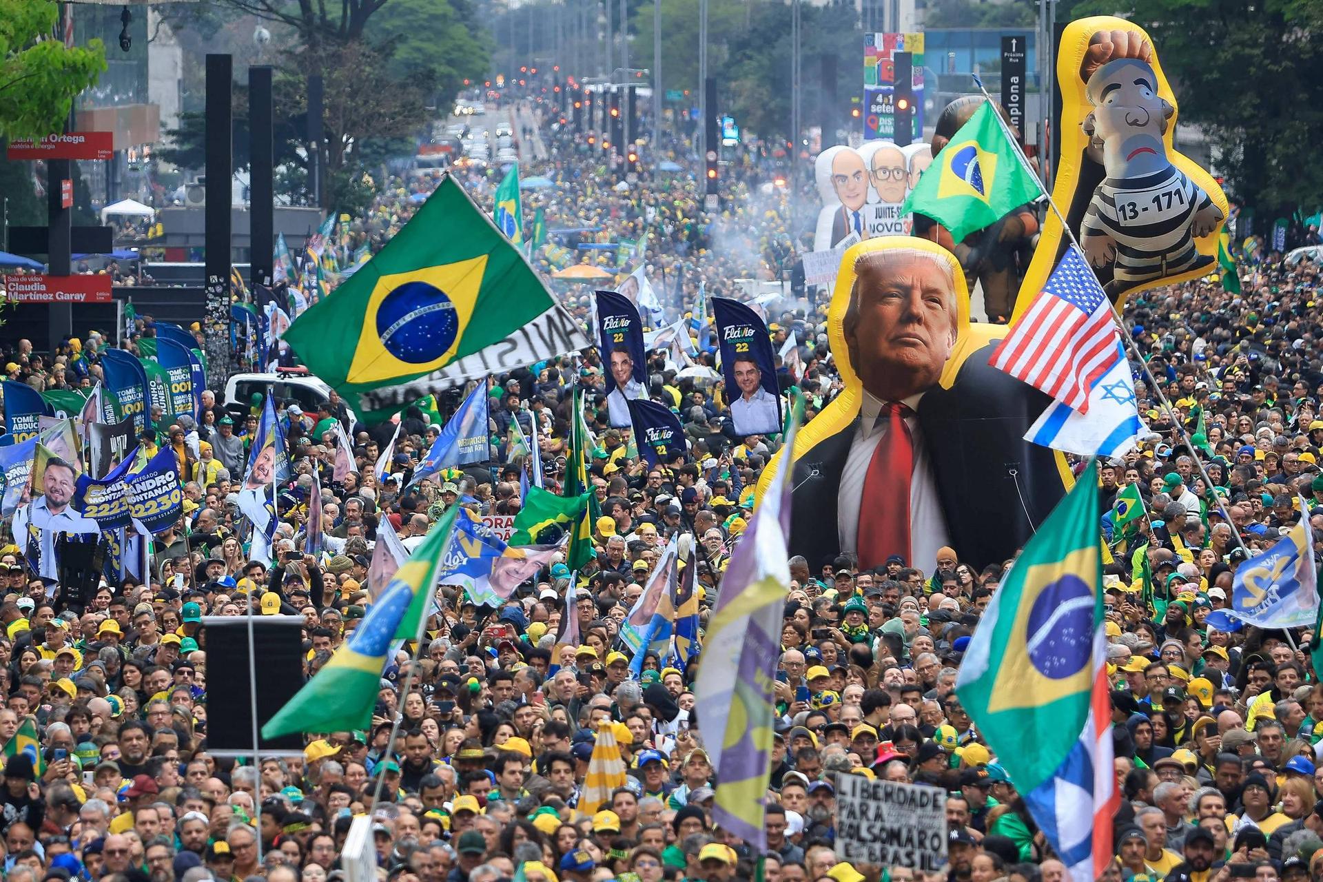 Image from Folha de S.Paulo