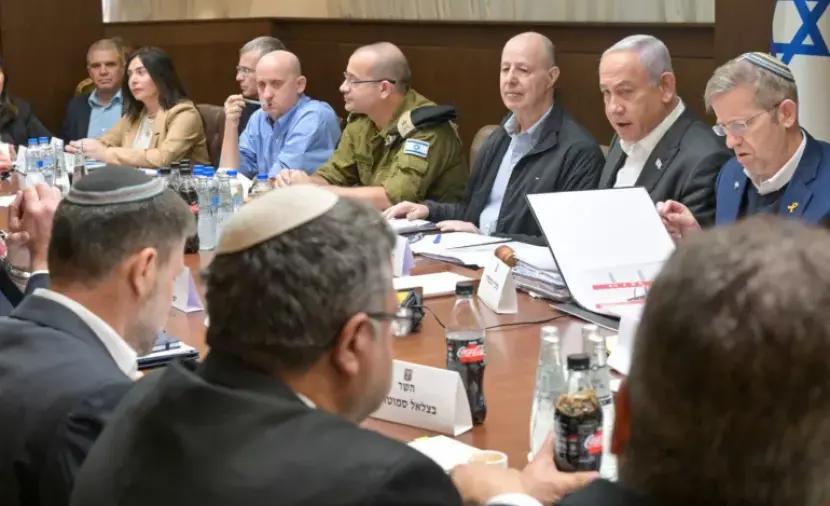 Israeli Ministers Urge Resuming Gaza Offensive, Reject Trump Ceasefire Roadmap