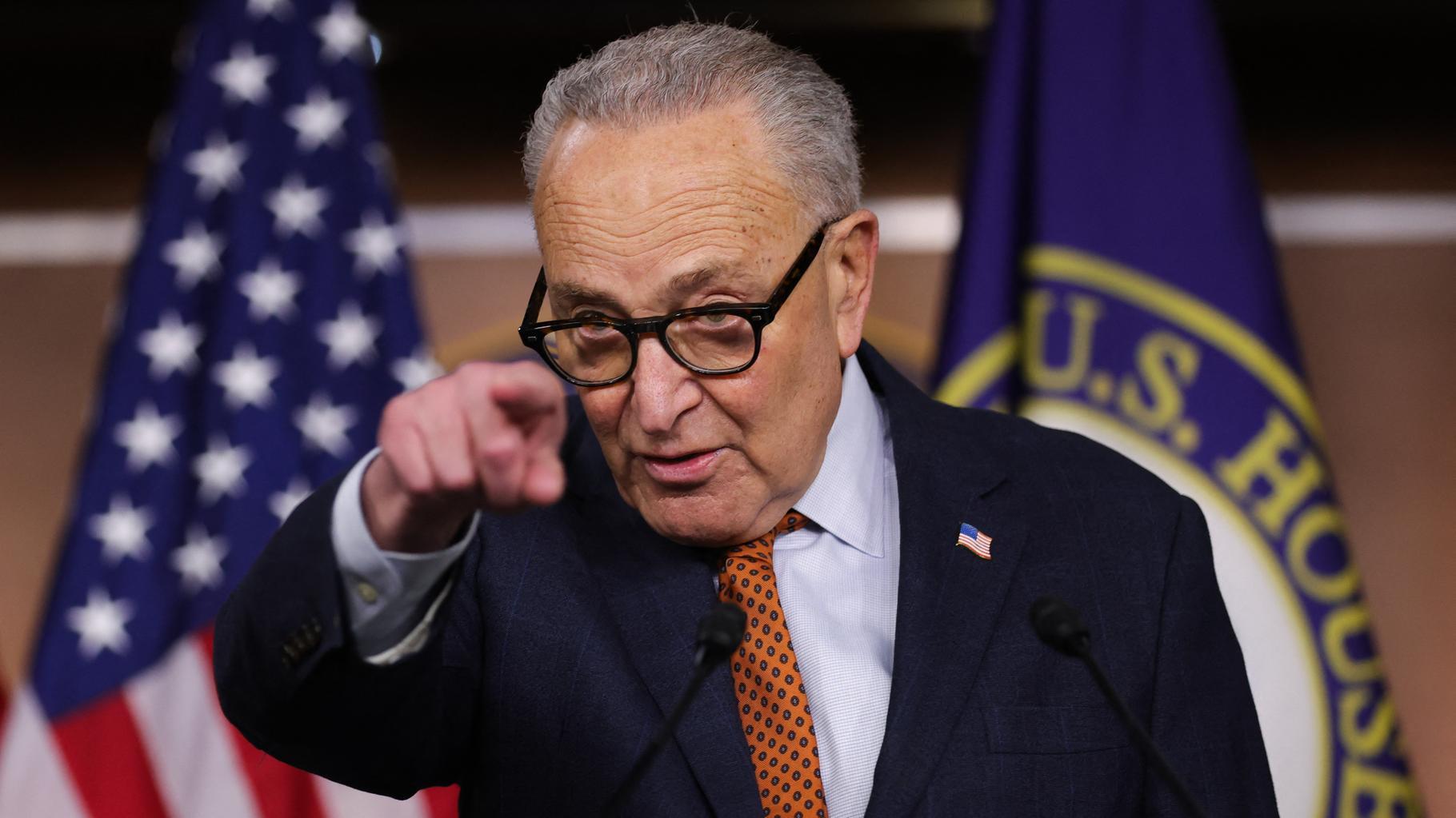 Mike Johnson Pressures Democrats To End DHS Funding Standoff Threatening Federal Pay