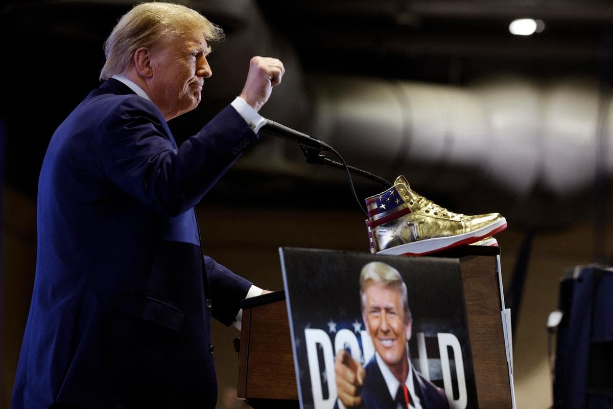 President Trump Gives Staff Florsheim Shoes, Uses Office to Boost Brand