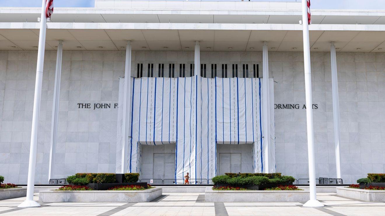 Kennedy Center Leaders Warn of Bankruptcy, Could Close as Early as Tuesday in Washington