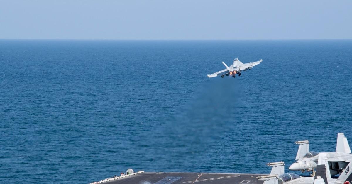 Bitcoin Falls After US-Iran Talks Stall Despite Iran's Possible Uranium Concession