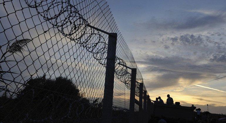 Greece Ends ESTIA Housing Program, Transfers Salim’s Children From Lesbos Apartment
