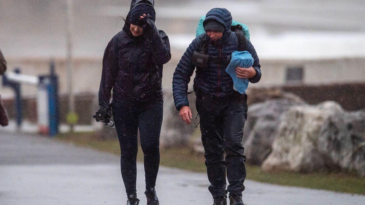 Met Office Issues Amber Wind Warning for Storm Dave, Covers North