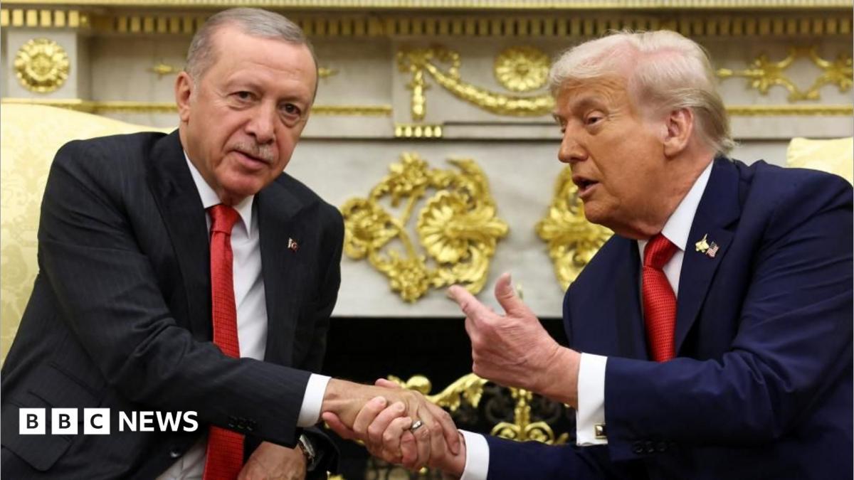 Trump Signals Possible End to US Sanctions and F-35 Ban on Turkey During Erdogan Meeting