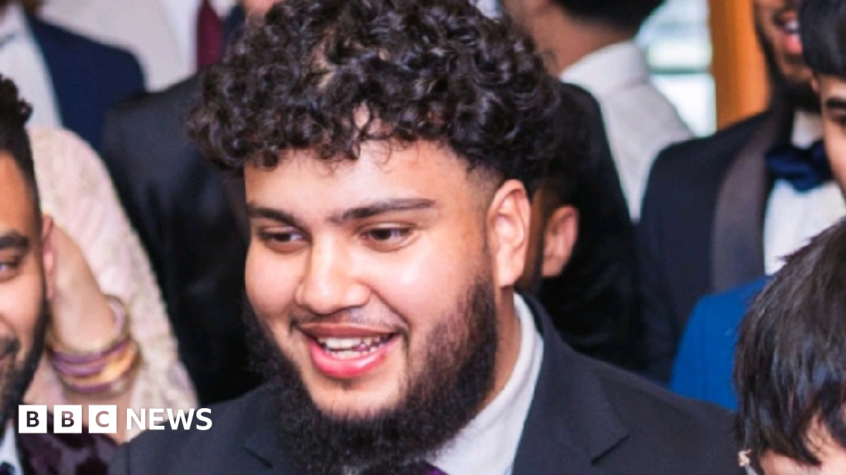 Police Arrest Man After Police National Database AI Mistakes His Image, Release Him Without Charge