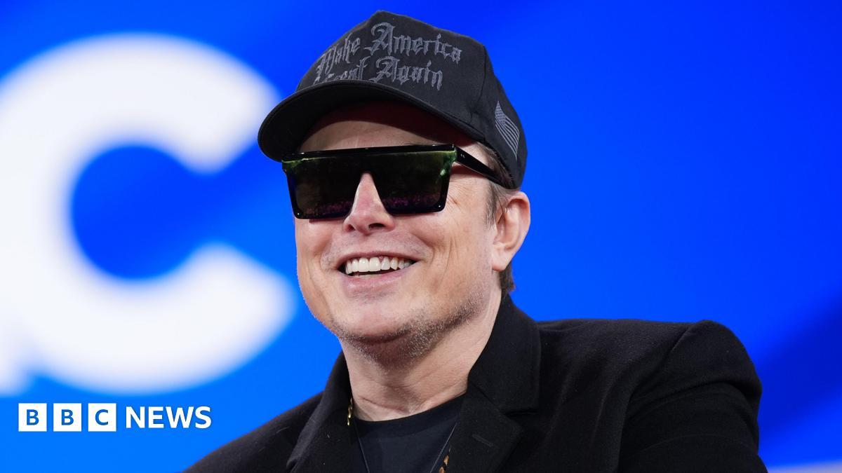 Elon Musk Becomes First Person to Reach $500 Billion Net Worth