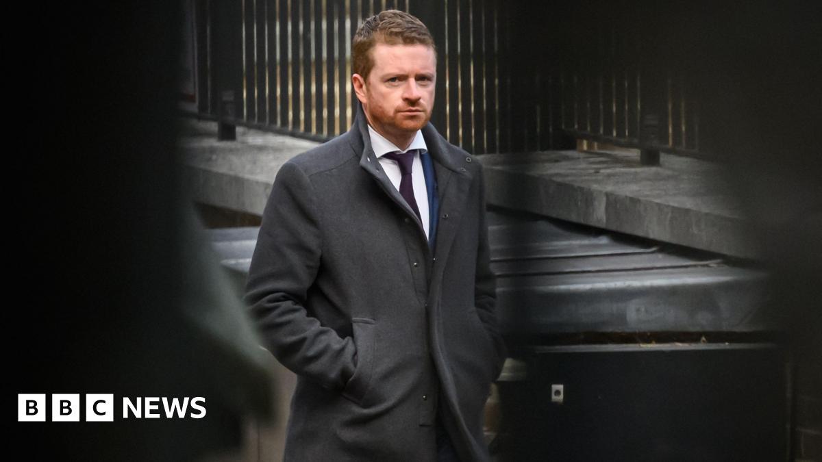 No 10 refuses to say if Mandelson texts were lost in top aide's phone theft