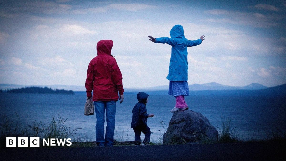 'Like a trap you can't escape': The women who regret being mothers