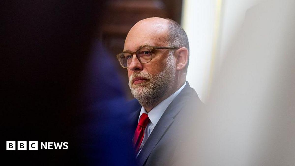 Trump Administration Begins Mass Layoffs of Federal Workers to Pressure Democrats Amid Government Shutdown