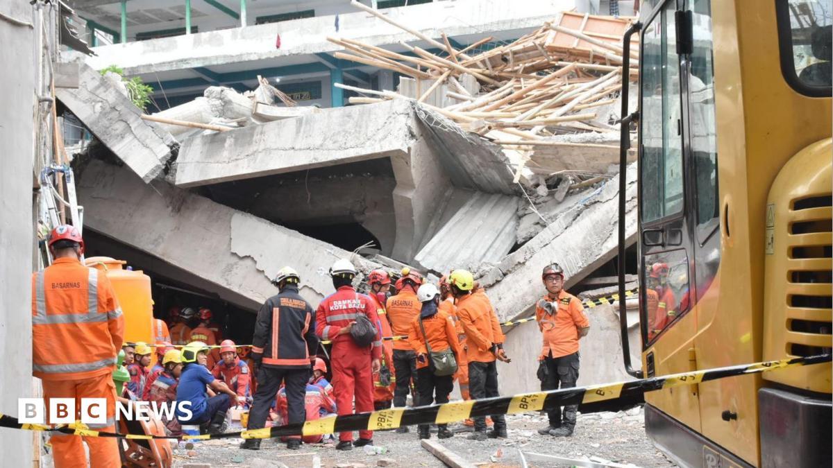 Indonesian School Collapse Kills 5, Leaves 59 Missing Under Rubble