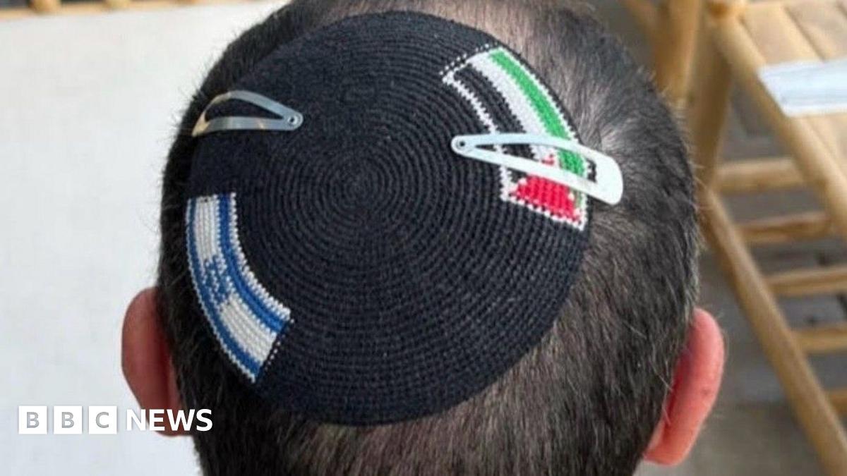 Israeli Police Detain Alex Sinclair, Cut Palestinian Flag From Kippah in Modi'in