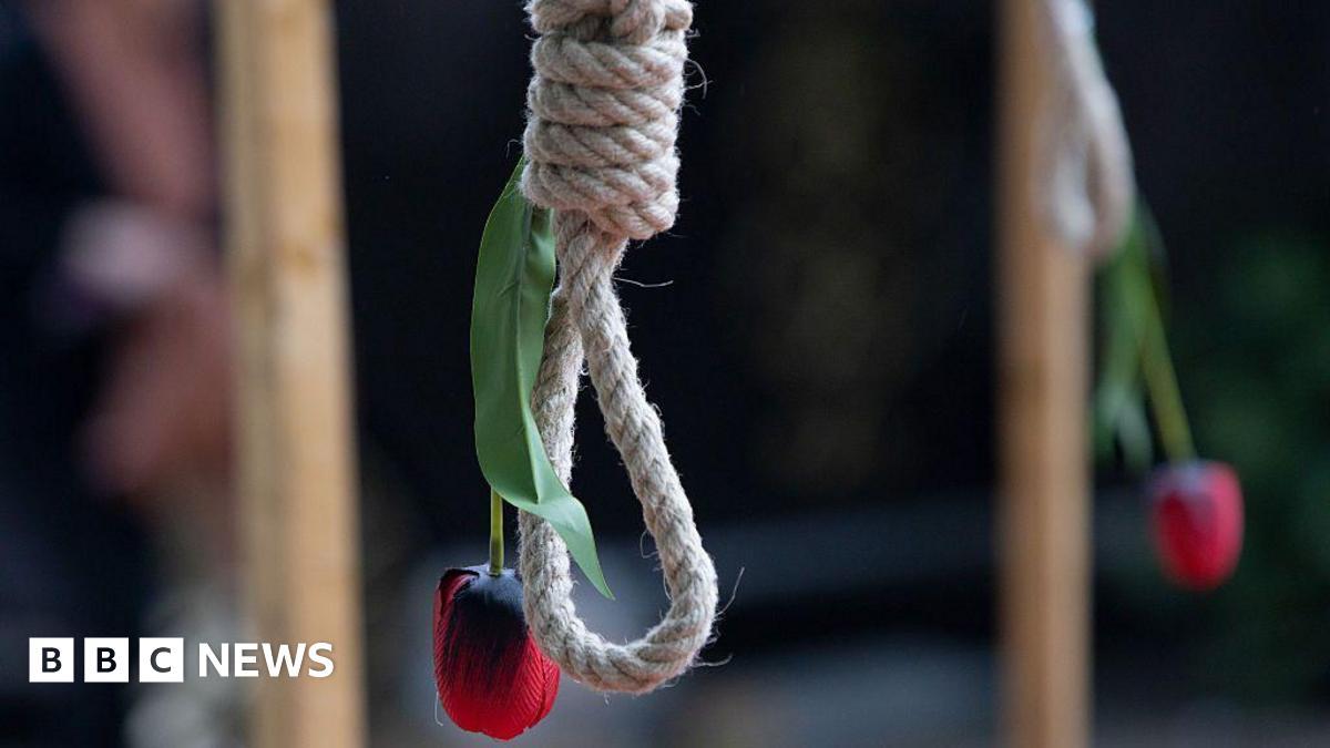 Iran Executes Over 1,000 Prisoners in Largest Wave of Political Killings Since 1979