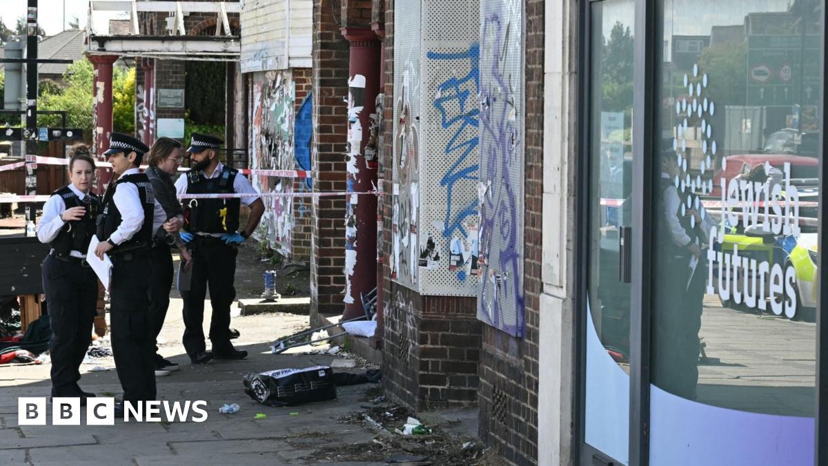 Counter-Terror Police Investigate Arson Attack on Jewish Futures Shop in Hendon, London
