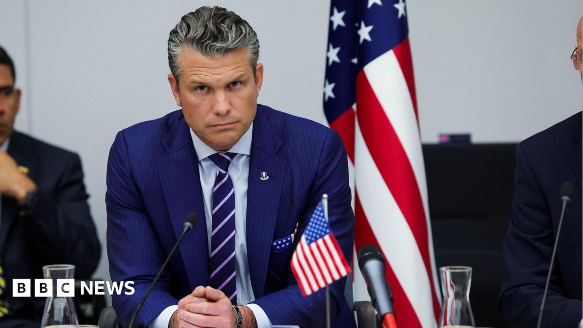 Pete Hegseth Forces Emergency Landing in UK After Plane Windshield Cracks Mid-Flight