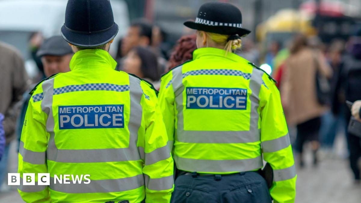 Metropolitan Police End Politically Motivated Witch Hunt After Arresting Comedy Writer Over Social Media Posts