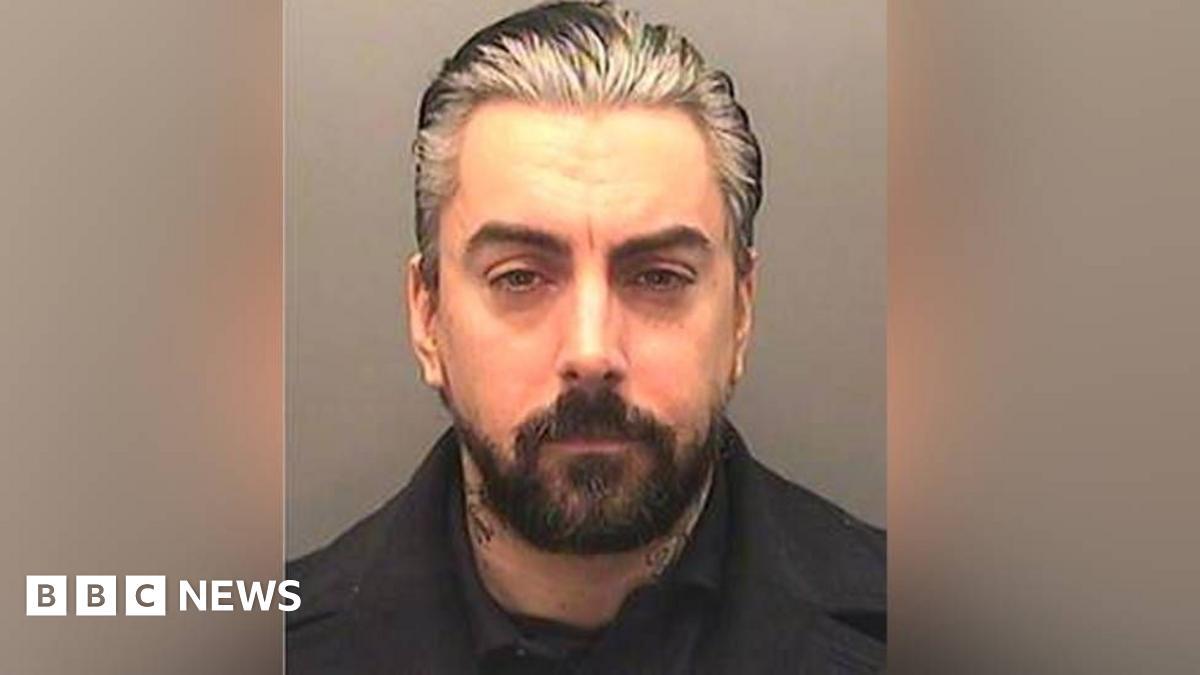 Inmate Stabs Convicted Paedophile Ian Watkins to Death at HMP Wakefield Prison