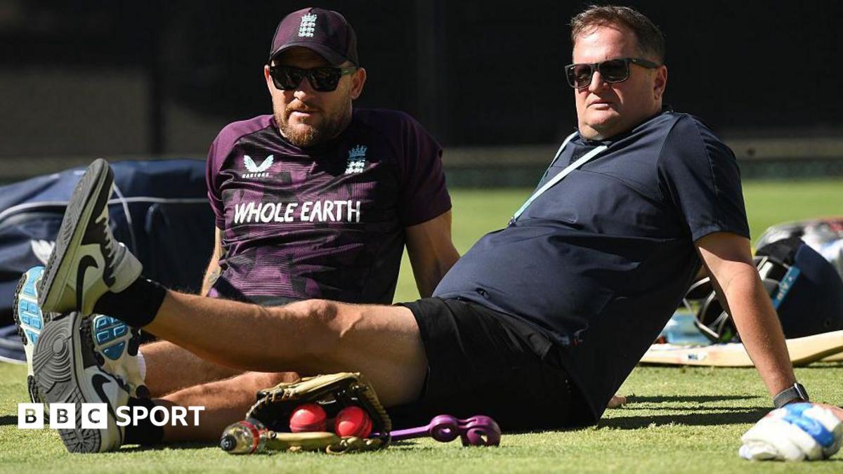McCullum & Key should go in 'complete clearout' - Vaughan