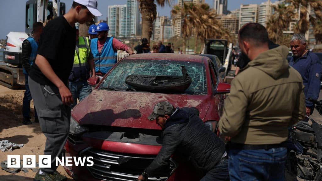 Israel Bombs Beirut Seafront, Kills Eight in Strike on Ramlet al-Bayda