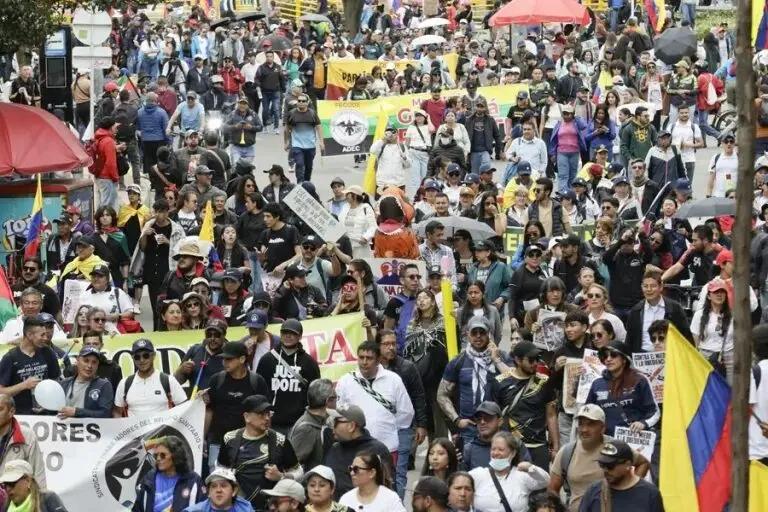 Thousands Protest Colombia’s First National Strike Against President Abelardo De la Espriella