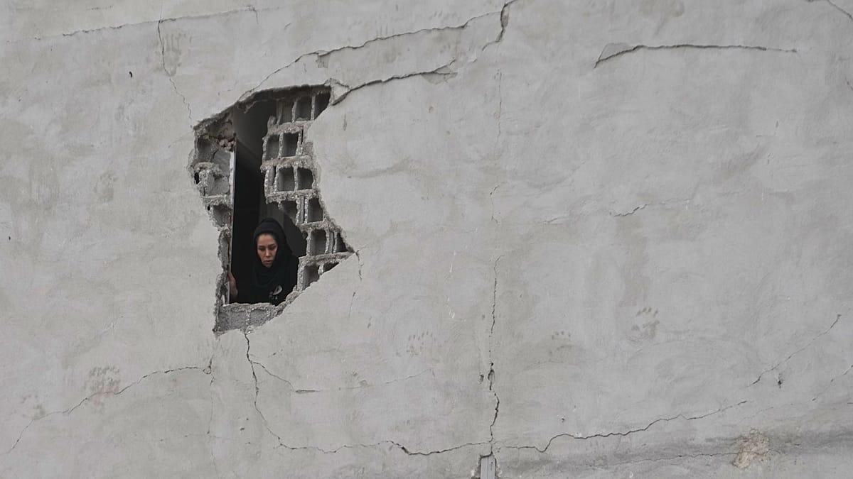 US-Israeli Forces Bomb Iran Schools, Kill 2,800; Trump Threatens Oil Control