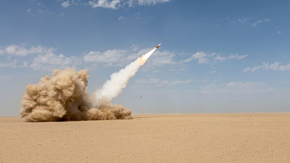 Trump Announces Iran Withdrawal in 2-3 Weeks, Blames Allies for Strait Closure