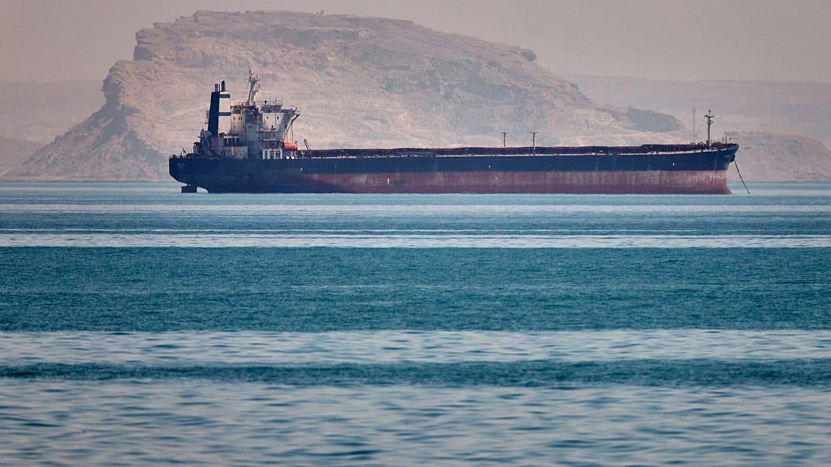 U.S. Fires on Two Iranian-Flagged Tankers Near Strait of Hormuz, Trump Expects Iran Response