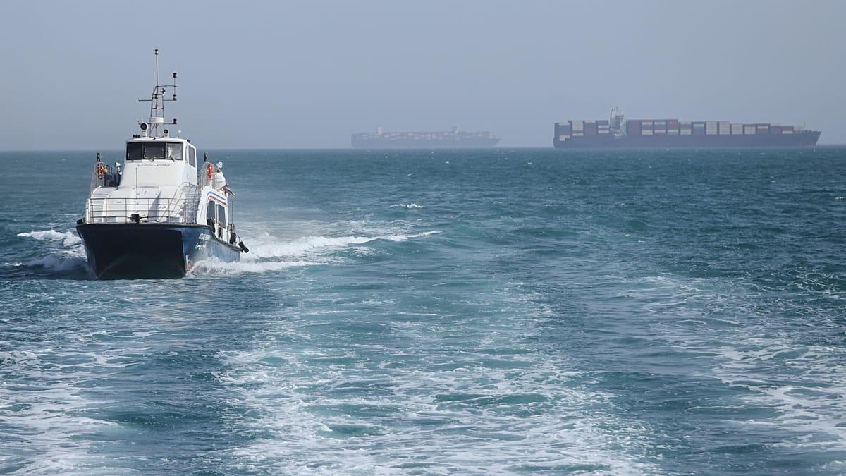 Trump Cancels Strikes on Iran as U.S. Central Command Hits Settebello, Killing Indian Mariners