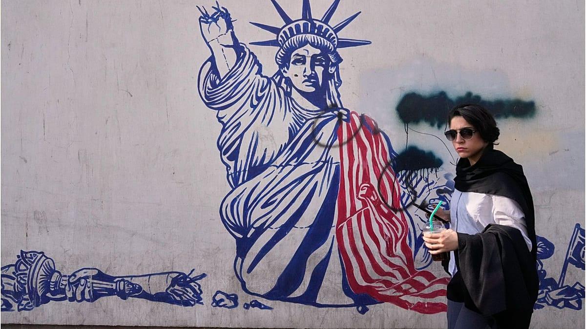 Trump, Iran Sign Islamabad MOU Extending Ceasefire 60 Days and Reopening Strait of Hormuz