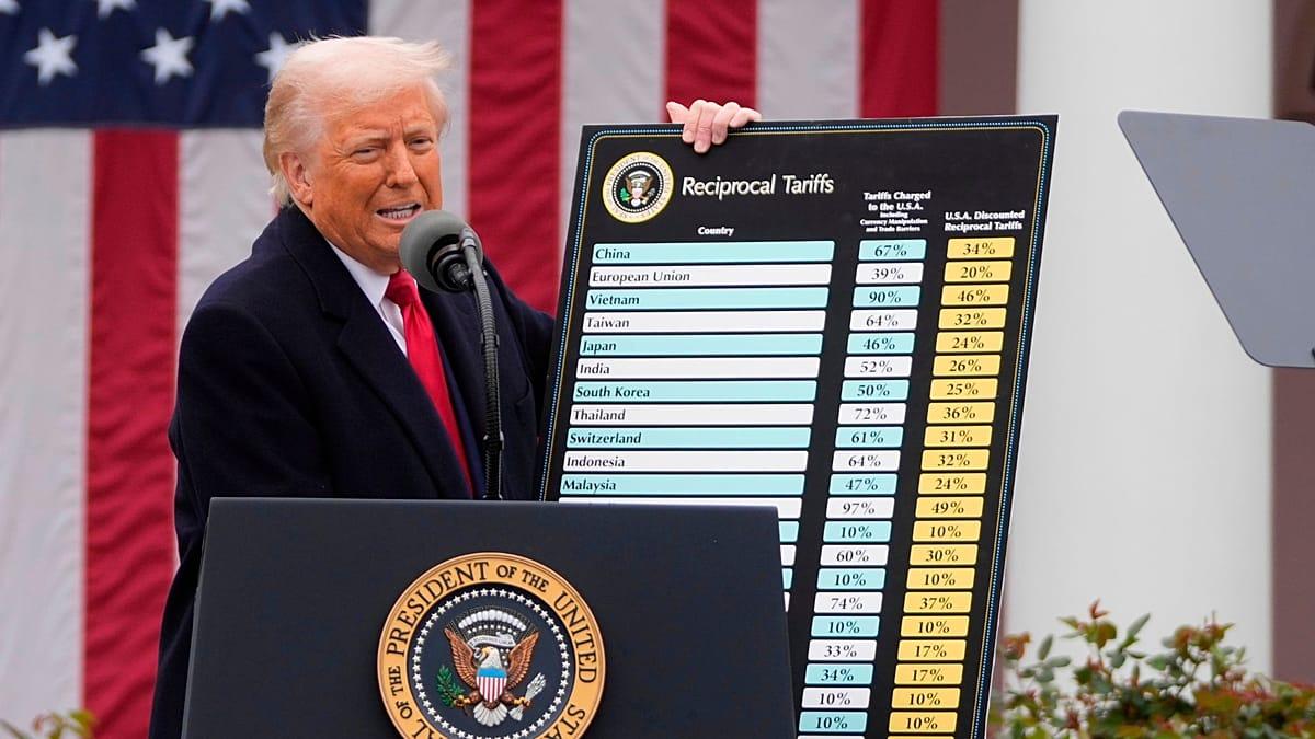 Mohsen Rezaei Warns Iran Will Attack Countries Joining Trump’s Economic War