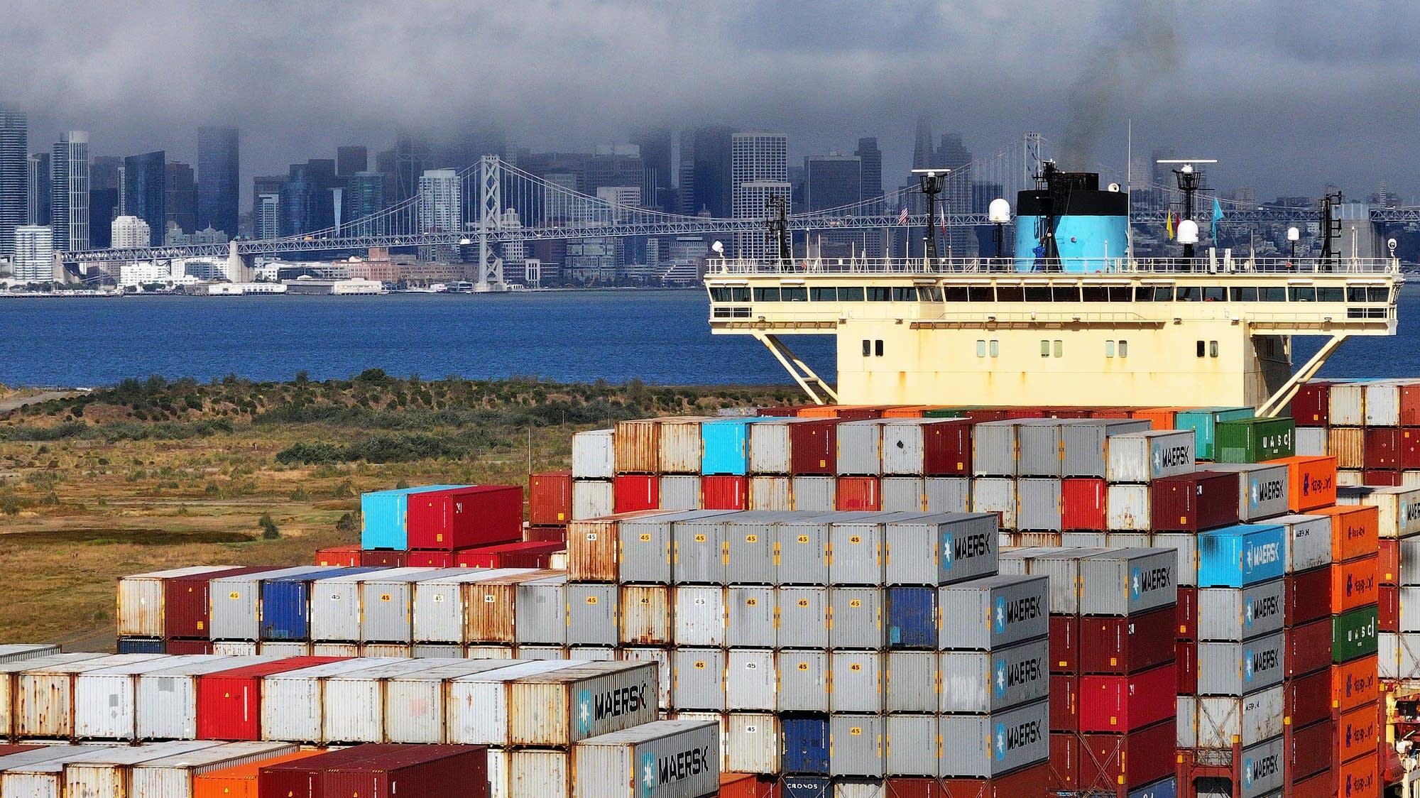 Average US Tariff Hits 14.3%, Highest Since 1939, Small Businesses Struggle