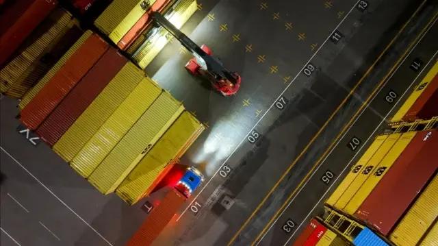 Houthi attacks disrupt Strait of Hormuz, stall 70,000 tons of WFP aid