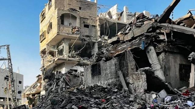 Israel Kills 11 Palestinians in Gaza Despite Ceasefire Violations