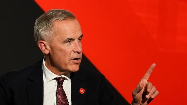 Mark Carney and Danielle Smith Sign Deal for Canadian Oil Exports to Asia