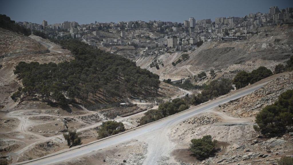 Spain urges EU to scrap Israel partnership agreement over Jerusalem E1 settlement plan