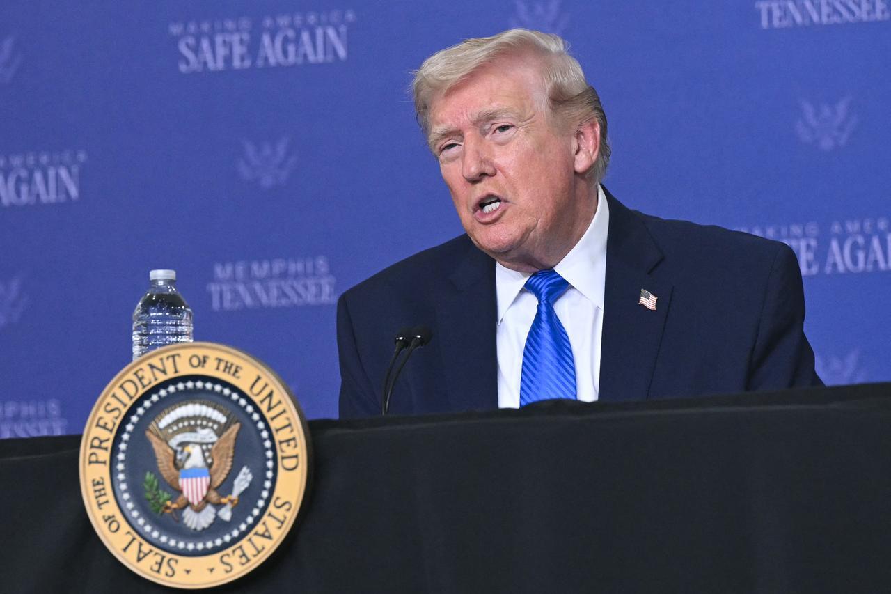 Pakistan steps up as go-between in Trump's Iran crisis