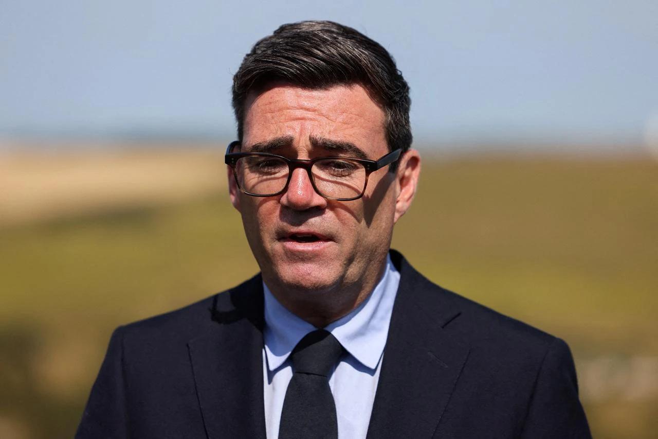 Andy Burnham Vows To Outlaw Fake Discounts And Subscription Traps In UK Cost-Of-Living Push