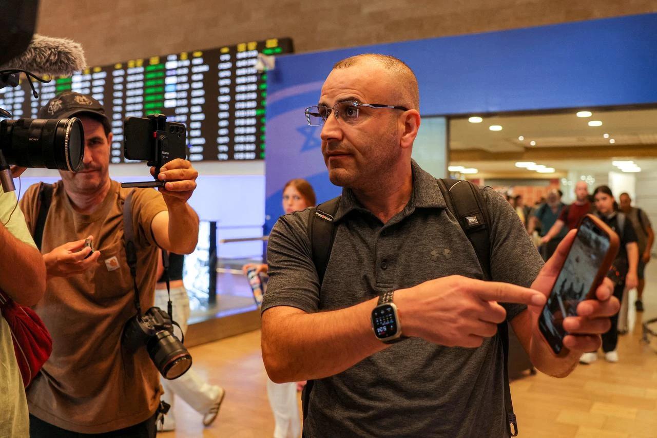 Palestinian-American Loui Ridi Returns to Qusra Home Encircled by Armed Israeli Settlers