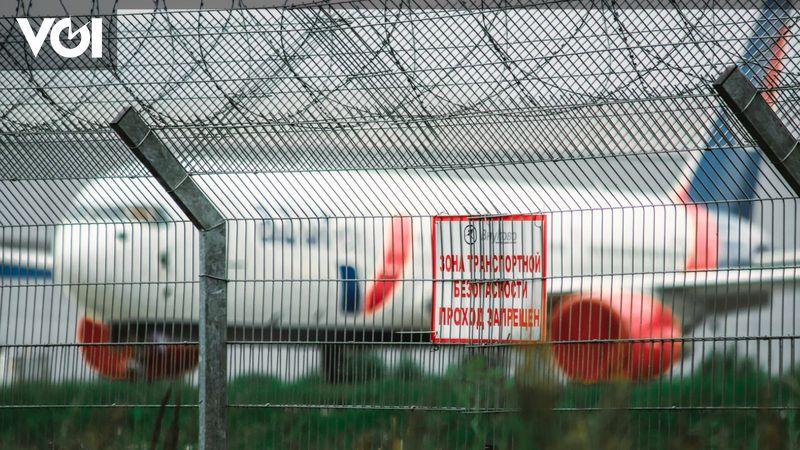 Ukraine Attacks Russian Energy Infrastructure with 75 Drones, Disrupts Flights and Kills One in Volgograd