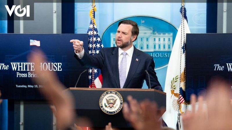 Trump Declares US-Iran Ceasefire Over After Iran Attacks Strait of Hormuz Vessels