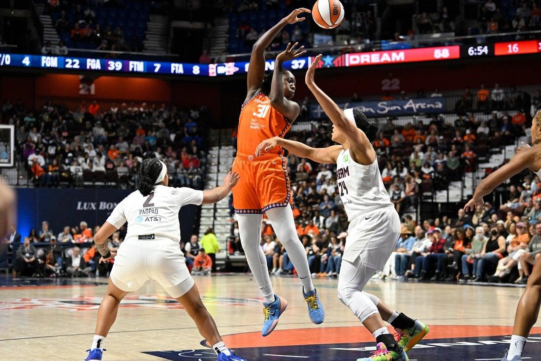 Image from Deadspin