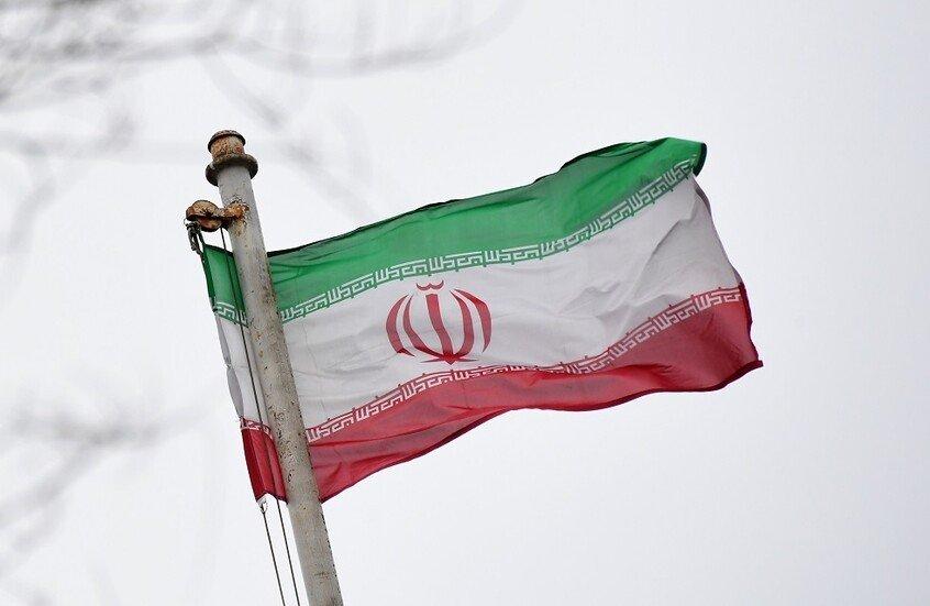 American Opposition Mounts as Trump Threatens War-Crime Attacks on Iran