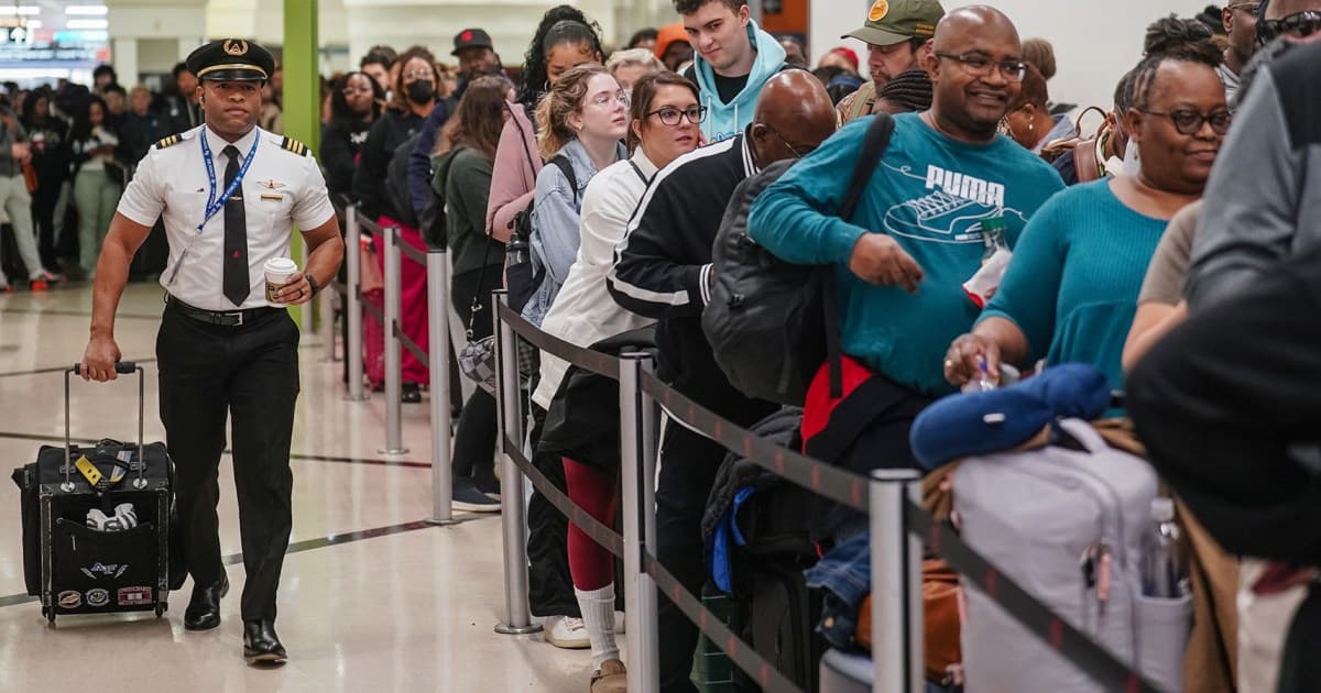 Thune Threatens to Nix Easter Recess Over DHS Funding as Homan Works on a Deal.