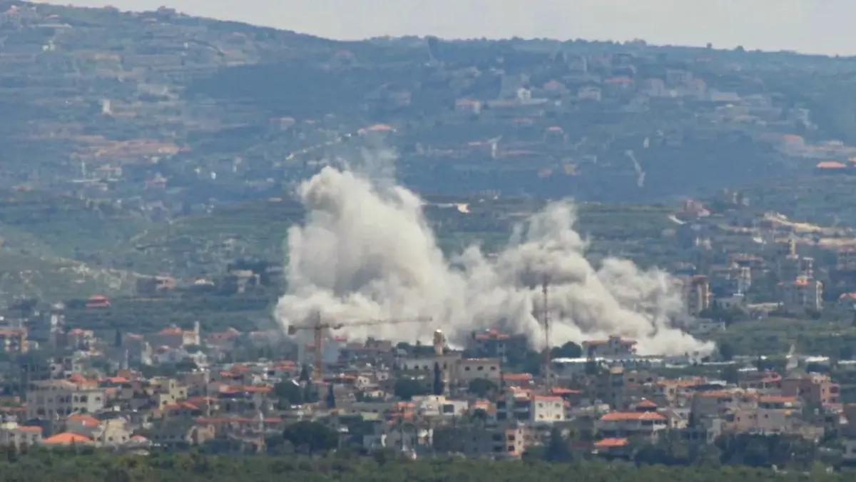 Israel Intensifies Air Raids And Ground Operations In Bint Jbeil After Choking Siege
