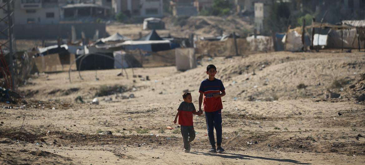 Israeli Army Forces Disappearance of Hundreds of Missing Children in Gaza, Palestinian Center Says