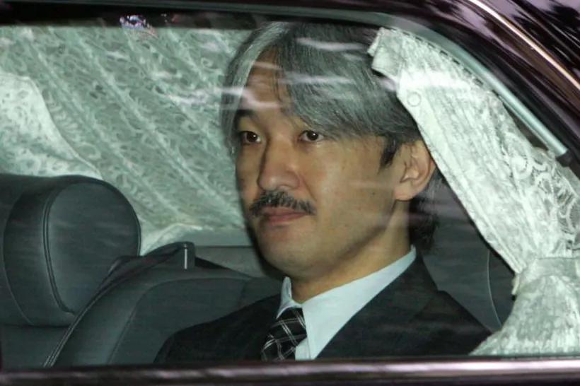 The Crown Prince of Japan dares to criticise the reform of the Imperial Household Law that continues to marginalize women in the line of succession to the throne.