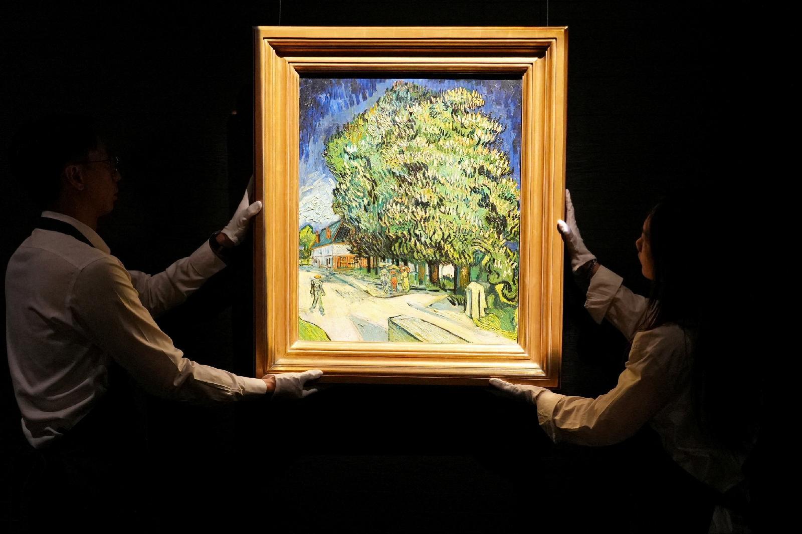 Hundreds Queue in Hong Kong as Sotheby’s Unveils Van Gogh’s ‘Chestnut Trees in Blossom’